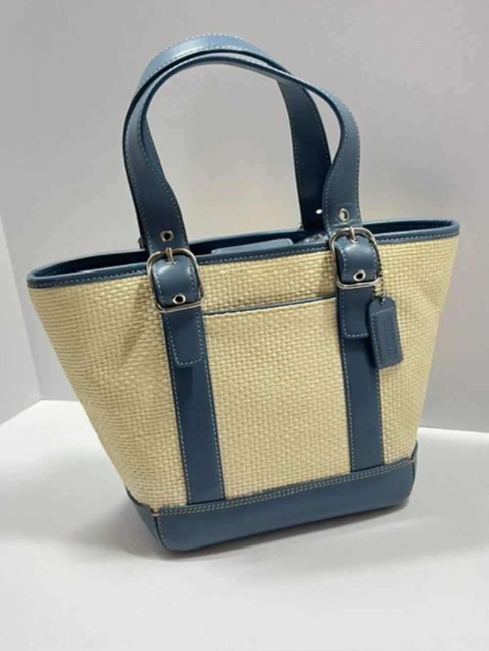 Vintage Coach Straw Basket Handbag with blue leather trim, Model B3K-8909 - Picture 1 of 9